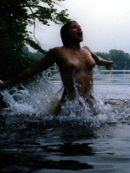 girlfriend naked at lake