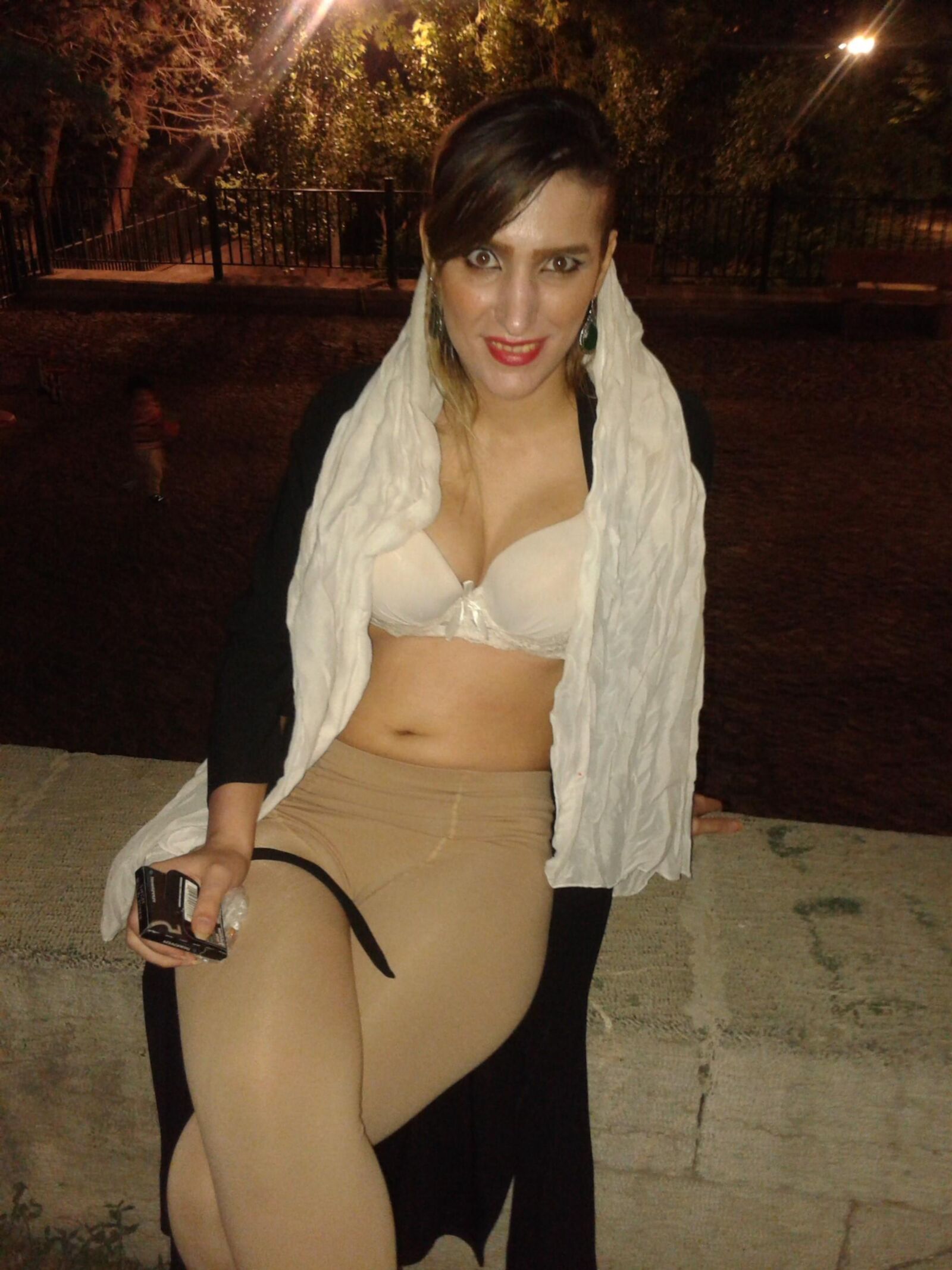 horny iranian beauty 