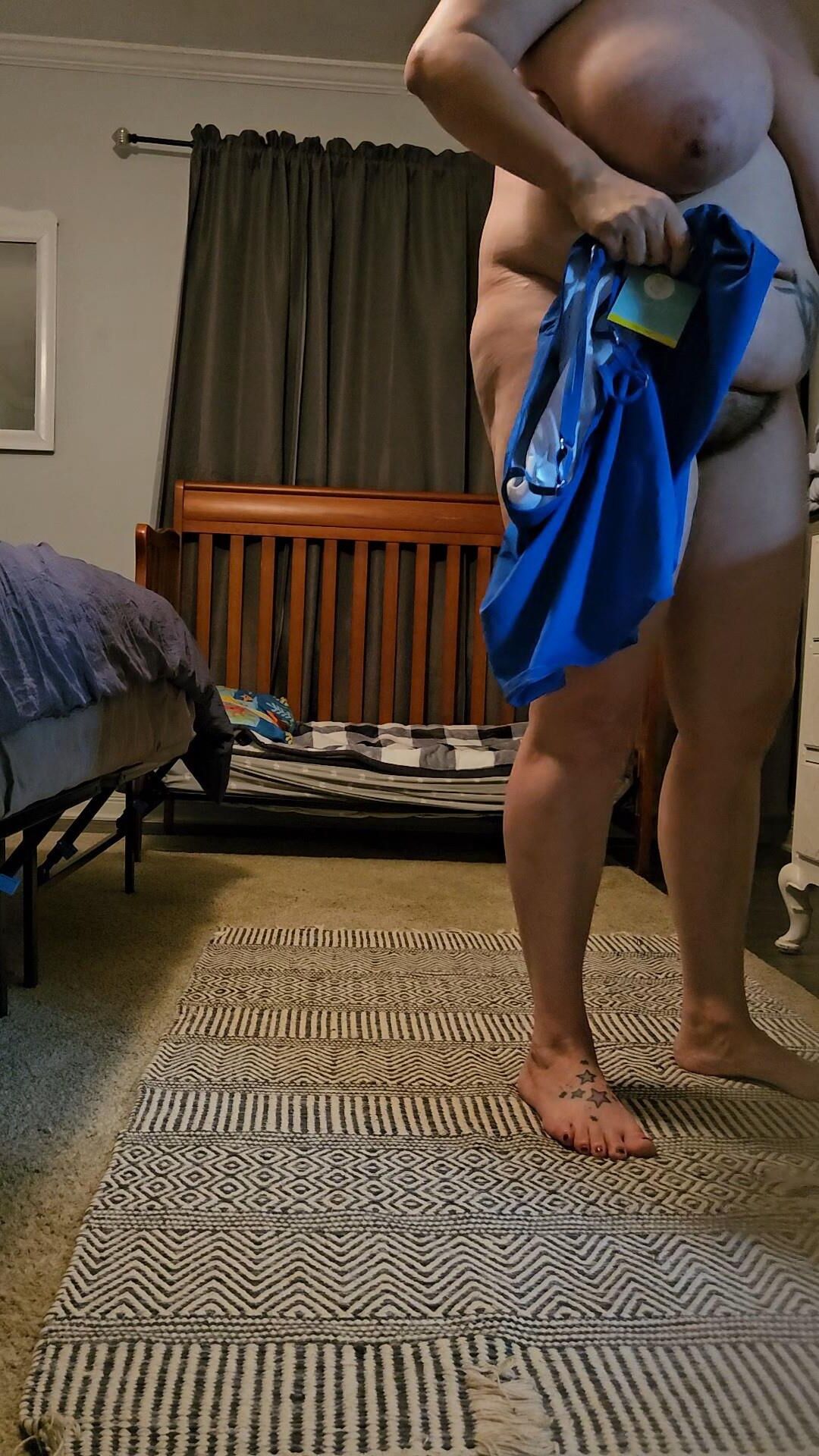 気づいていない妻は性交を暴露しました彼女は巨大なおっぱいを手に入れました