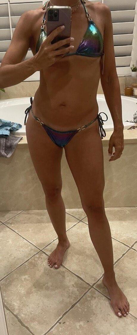 Kelly American reife MILF exponiert
