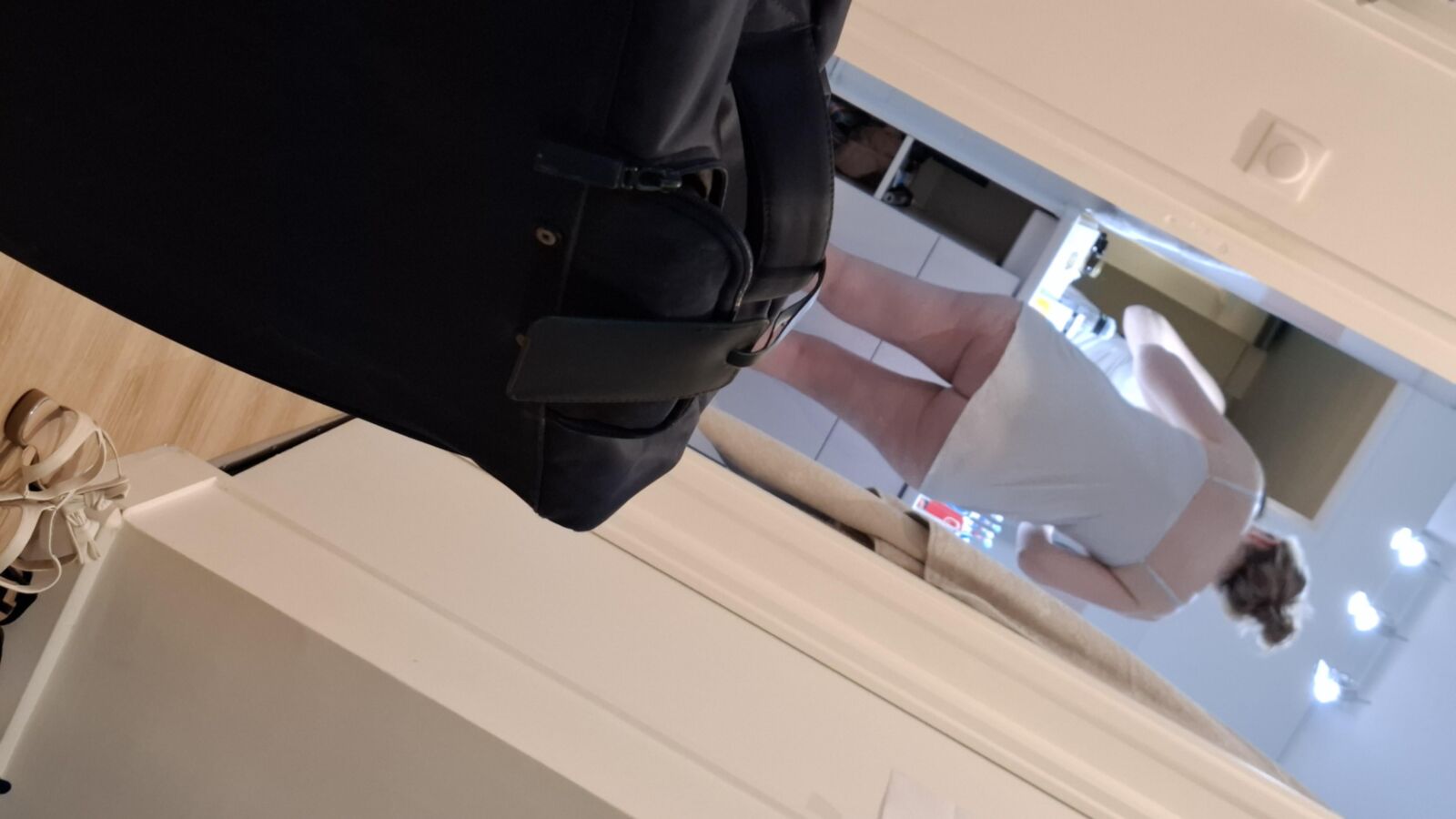妻のアップスカート