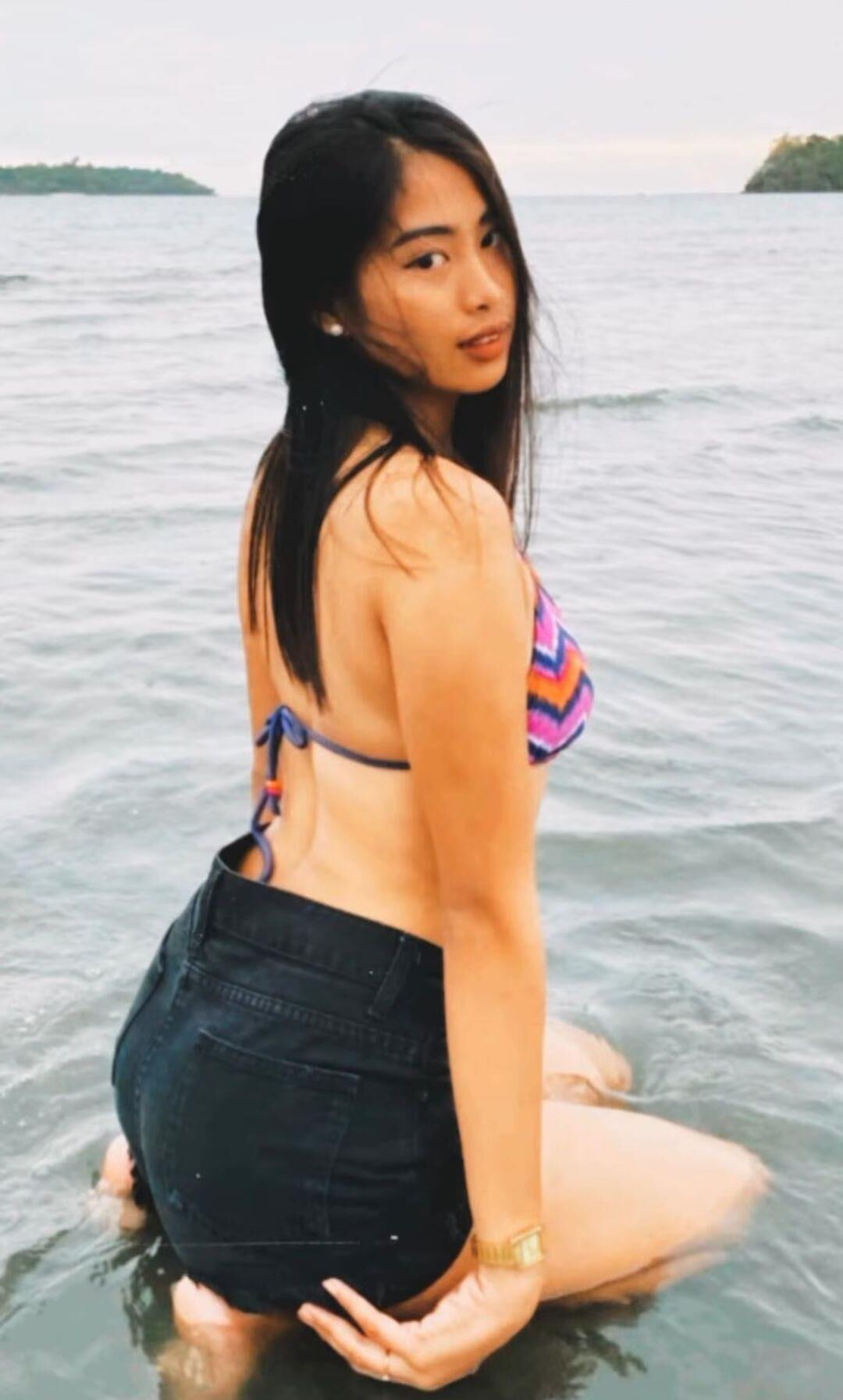  yo Katherine(Philippines) loves to fuck in the water