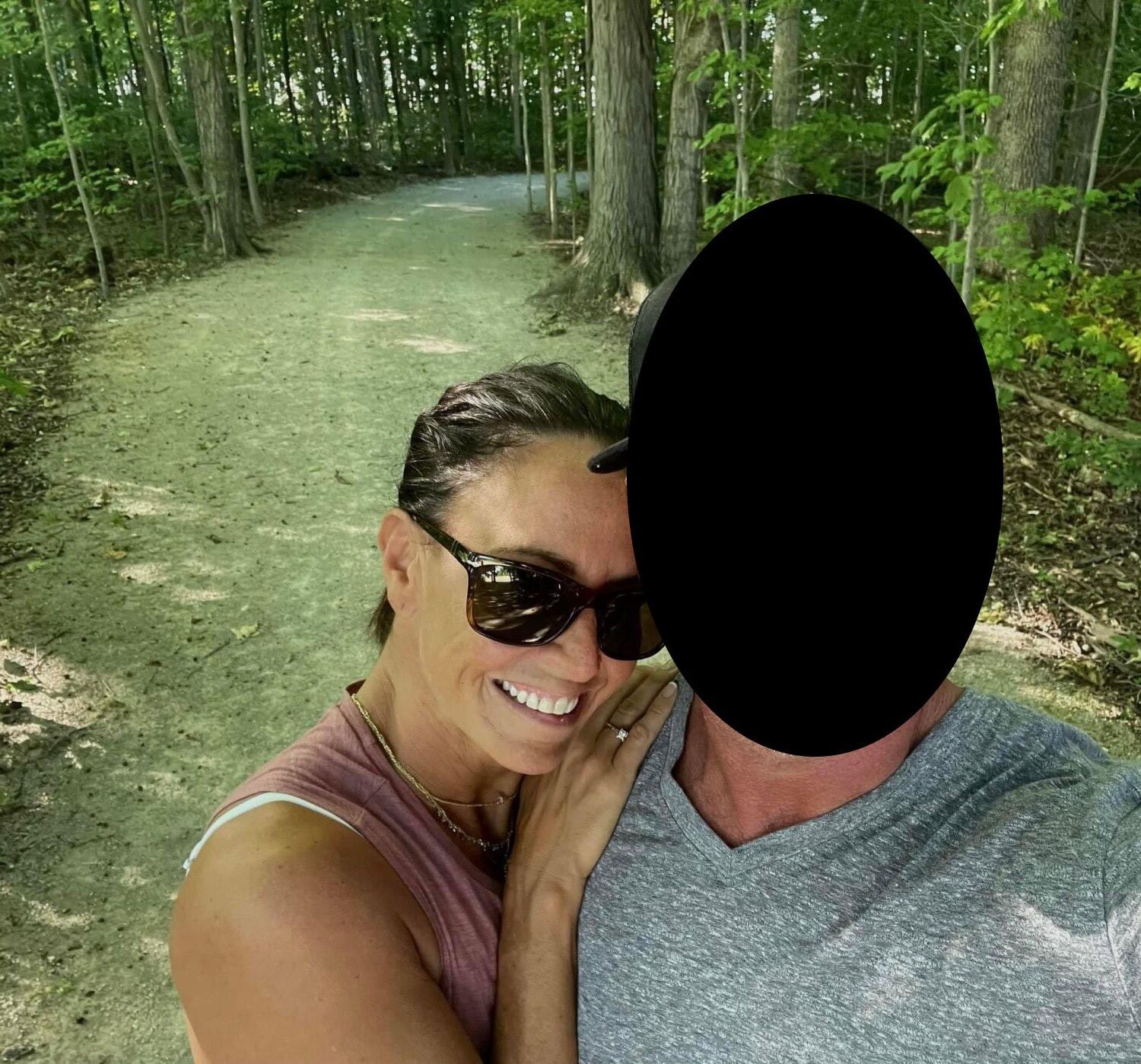 Kelly American reife MILF exponiert