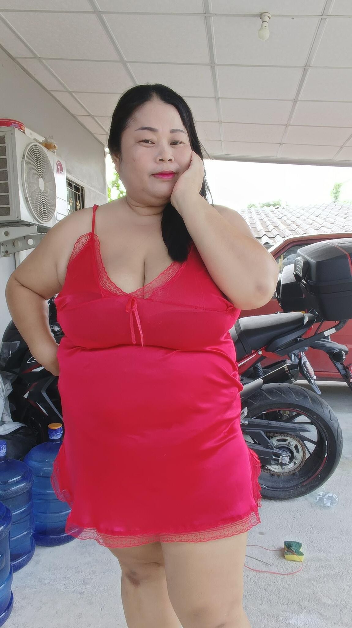 大きなおっぱいを持つBBWの妻