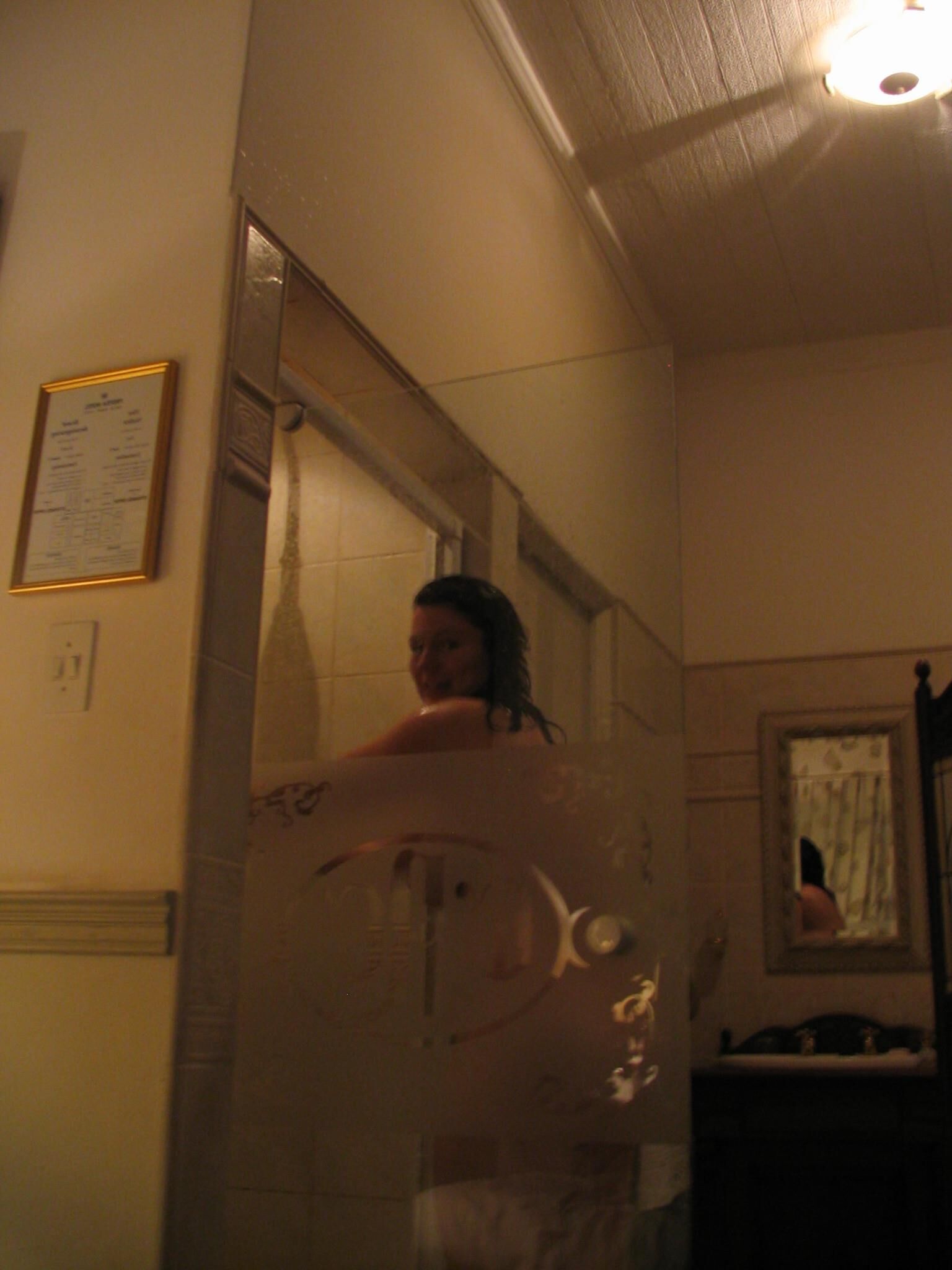 私の本当の気づいていない露出した大きな胸のドイツの妻の部分