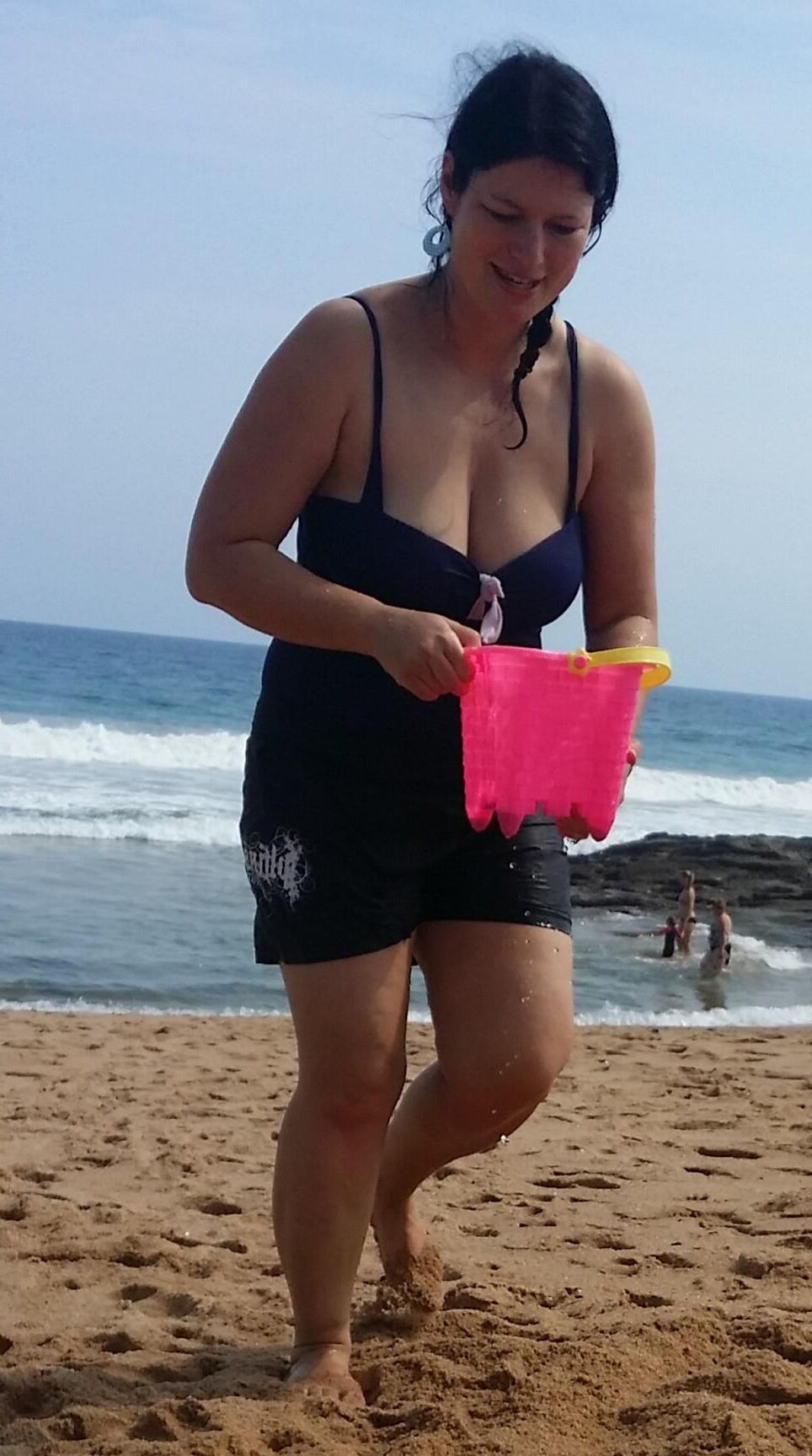 私の本当の気づいていない露出した大きな胸のドイツの妻の部分