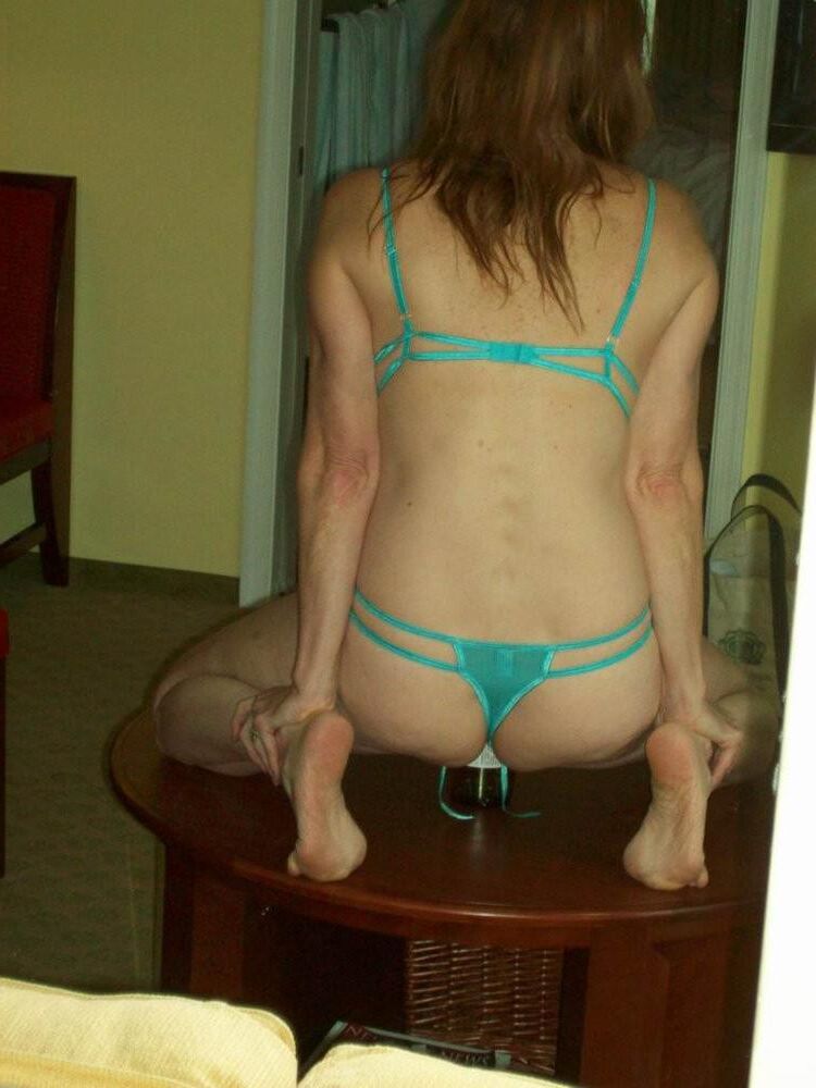 私の恥ずかしがり屋の妻