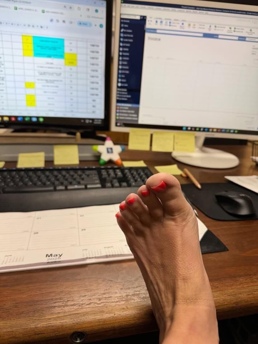 Pies, piernas y dedos de los pies