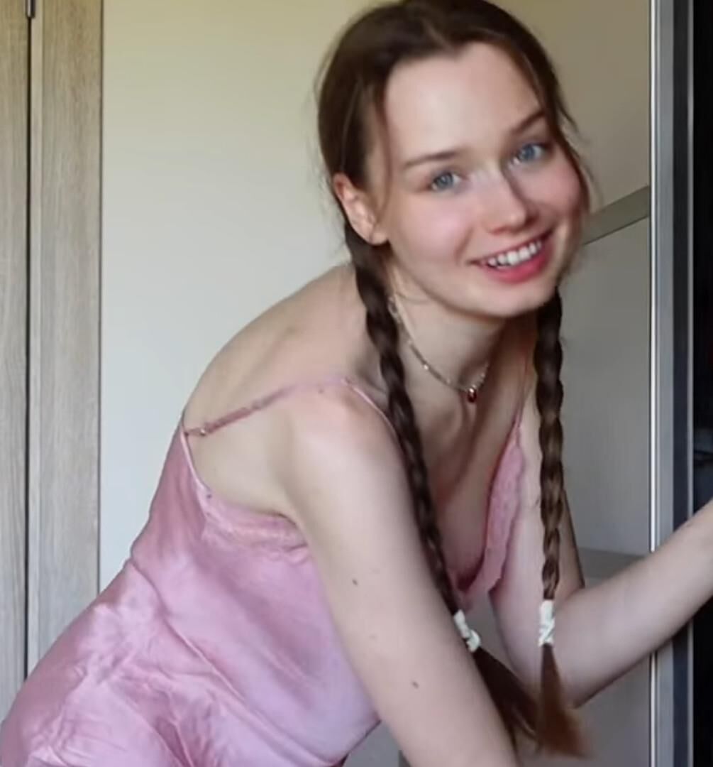 Downblouse