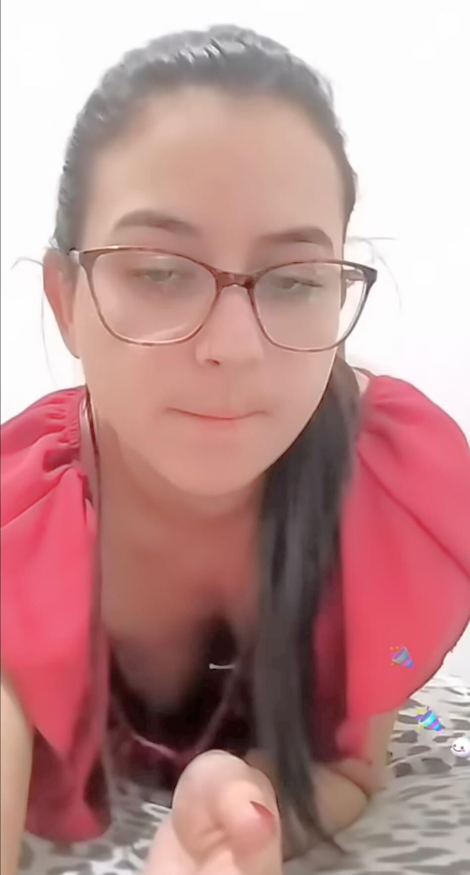 Downblouse girl