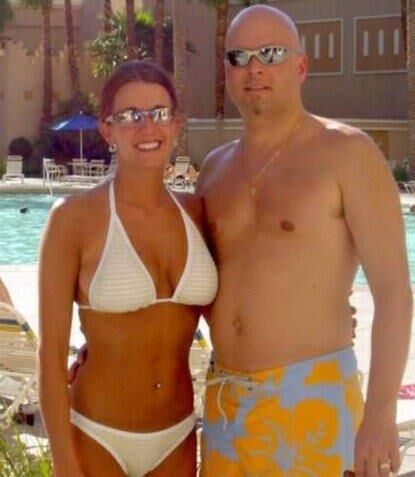 Brunette Wife loves kinky swinger parties