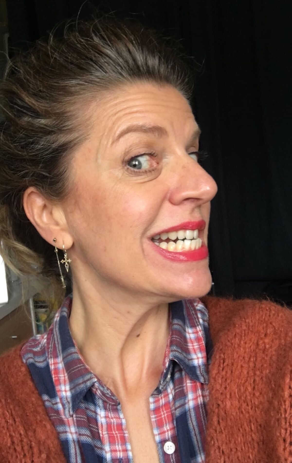 Marie Pierre dit la pouffiasse au pouce en l'aor