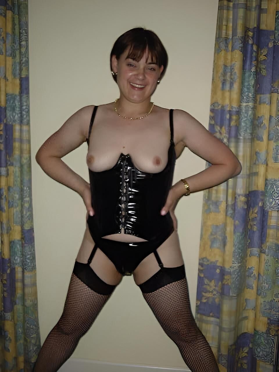 Retro Brunette