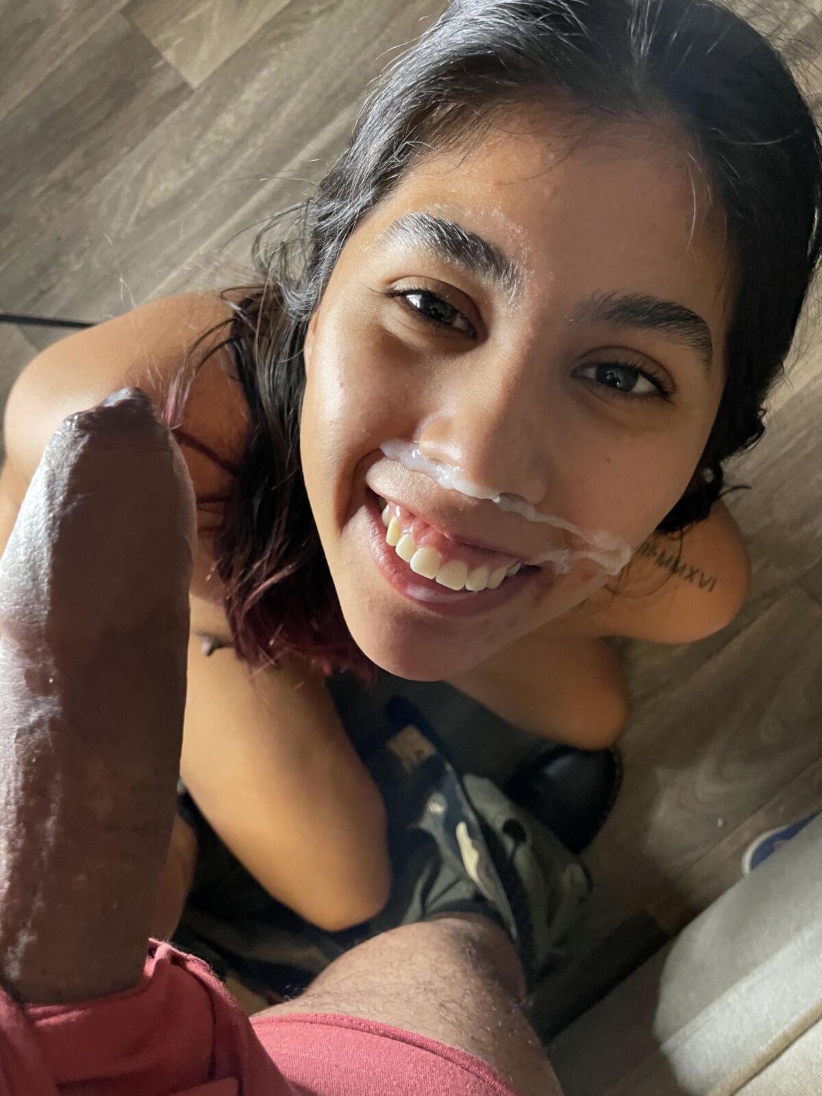Elle put la pute la petite latine