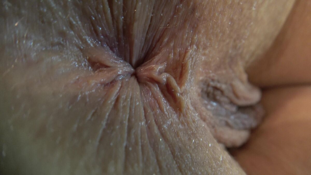 SKINNY SLUT SHITHOLE