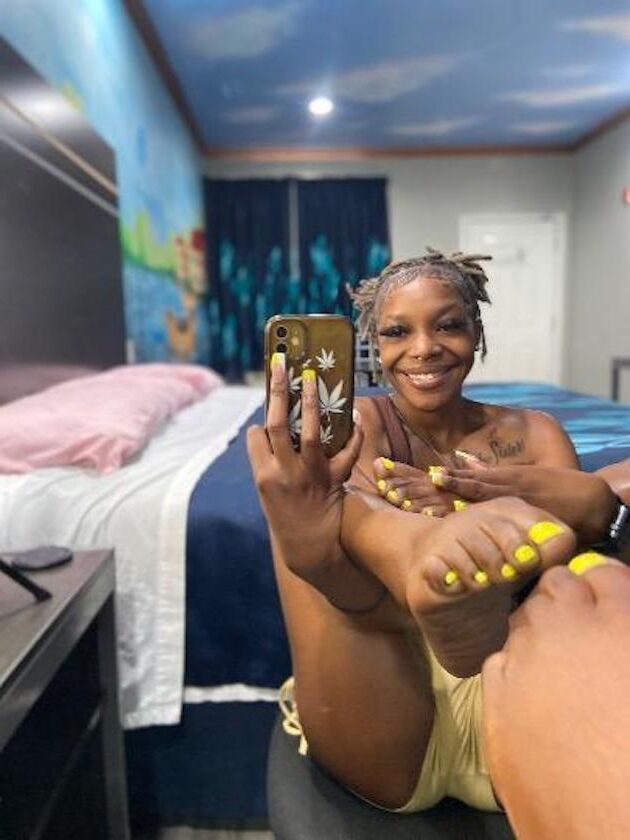 Amo las escorts de ébano V
