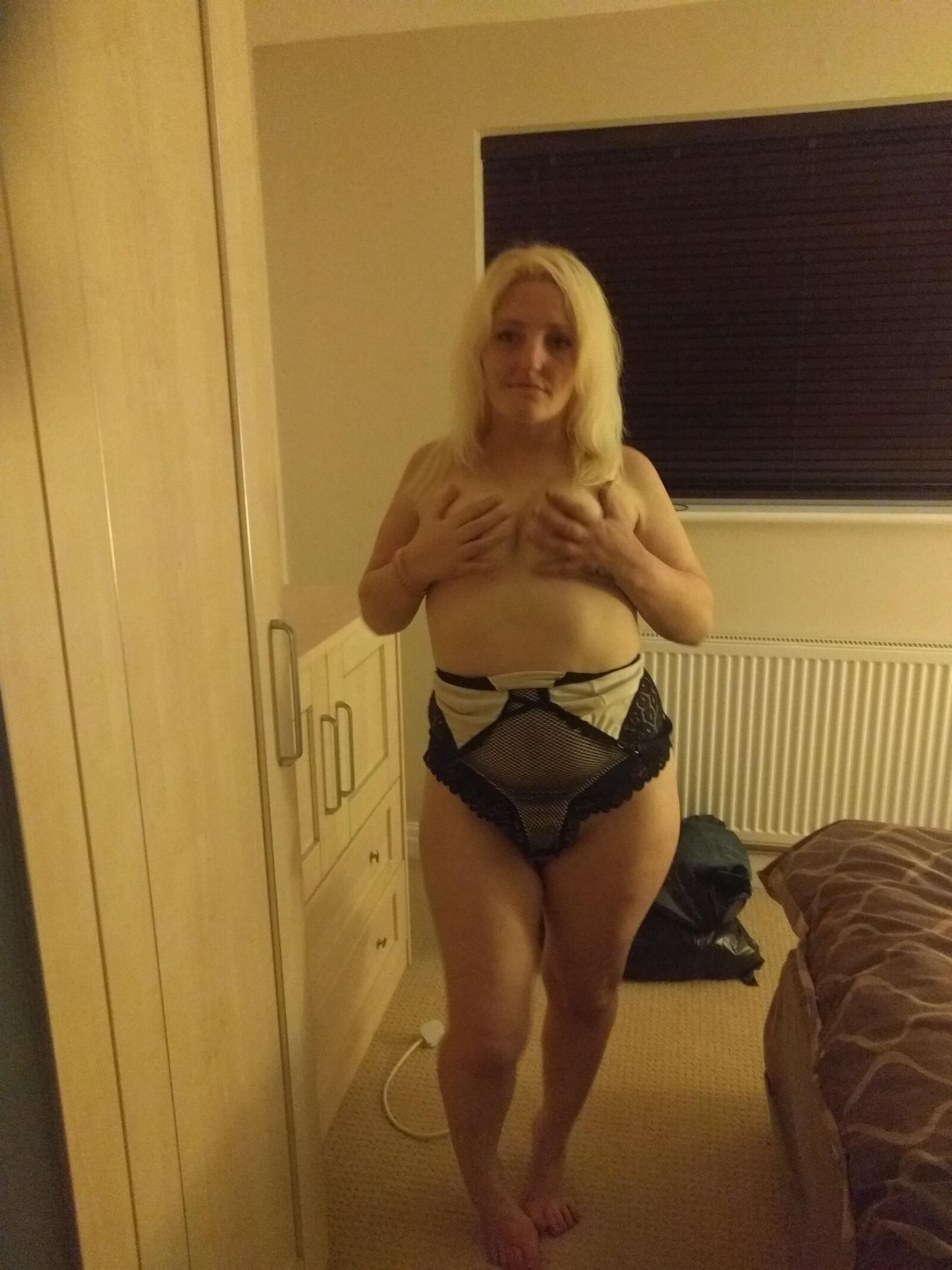Otro skank de prostituta de puta en la calle Bolton