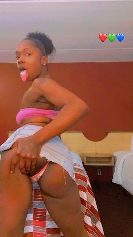 Amo las escorts de ébano V