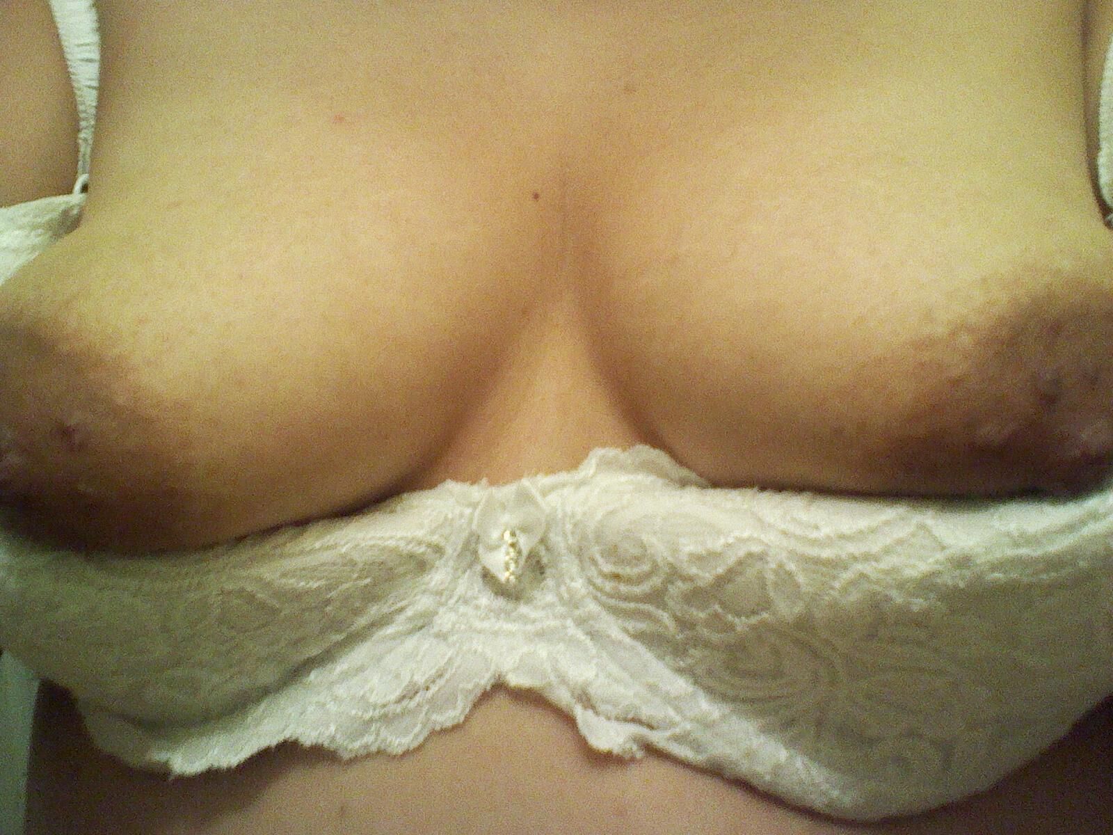 Mix Amateur Nipple Tits Flashing Cleavage Downblouse 
