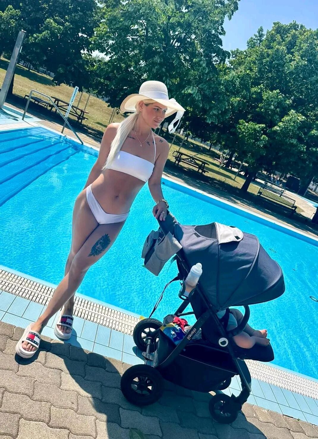 Sexy Hungary lady 