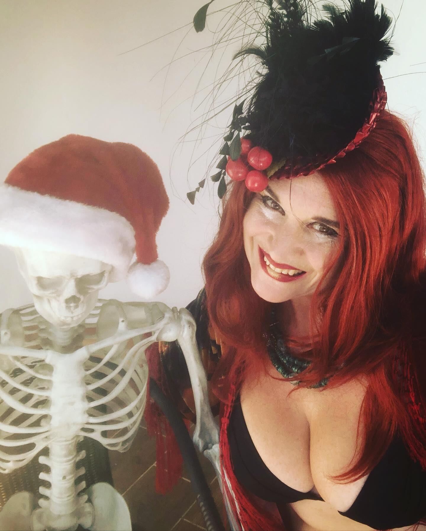 Kat es tu gran novia gótica que le encanta mostrarte