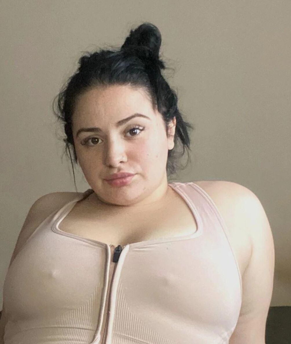 Fat chav whore would fuck anything for a few quid 