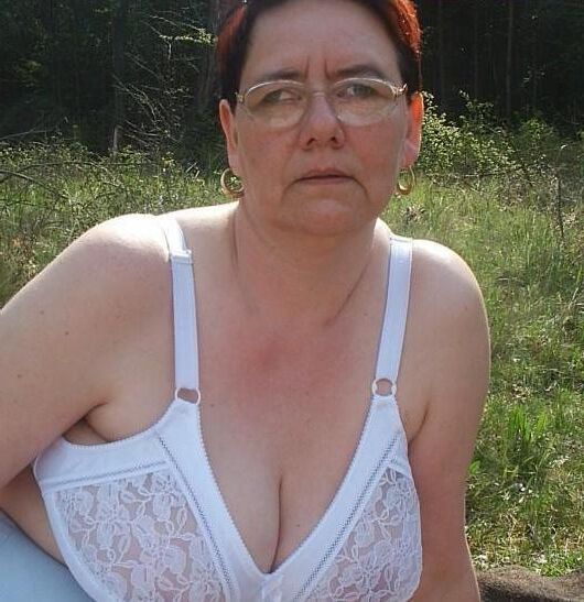 DIRTY WOMEN IN THE WOODS AND FORESTS
