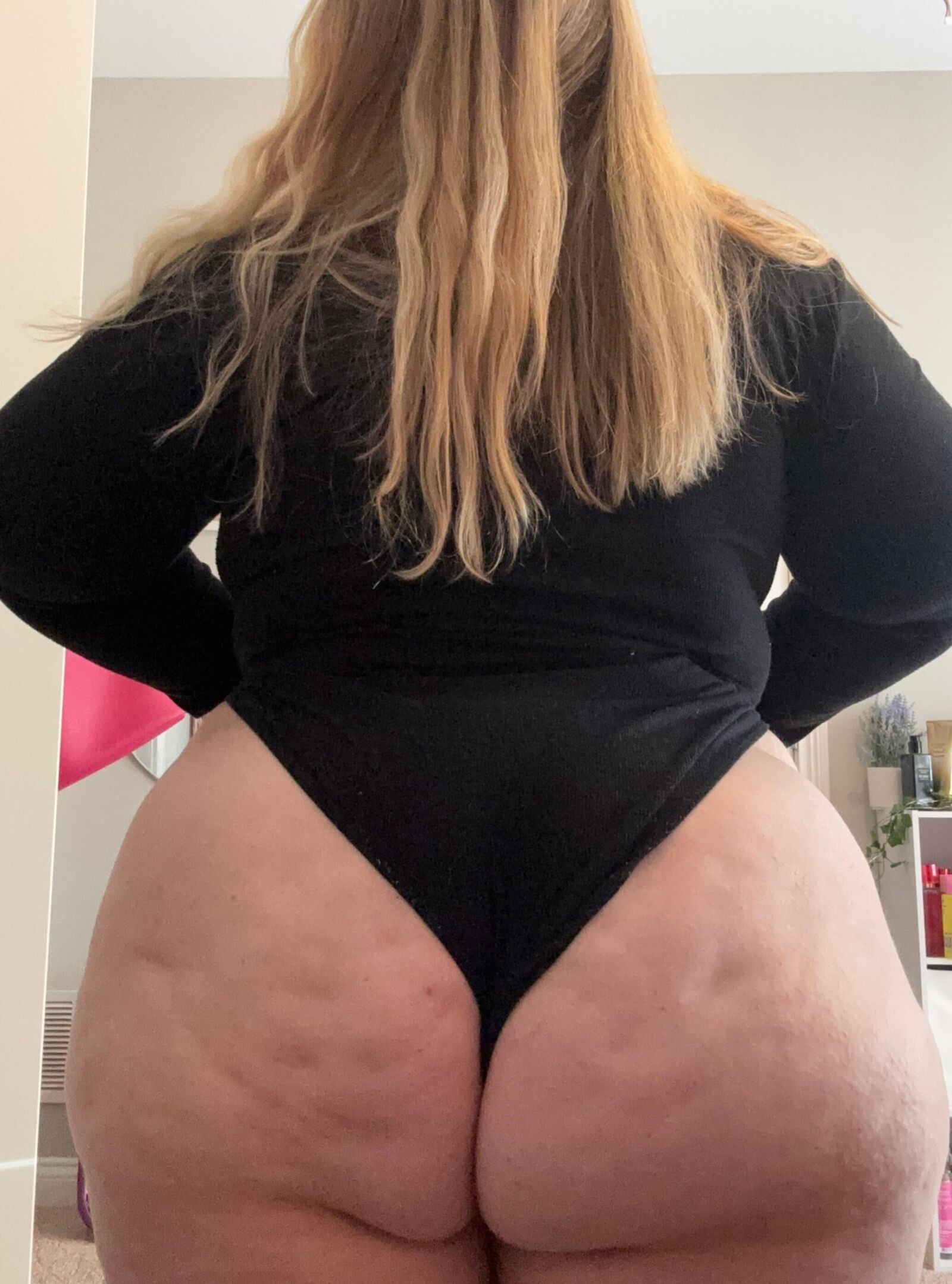 Bbw blonde bimbo is a slutty fat airhead cutie