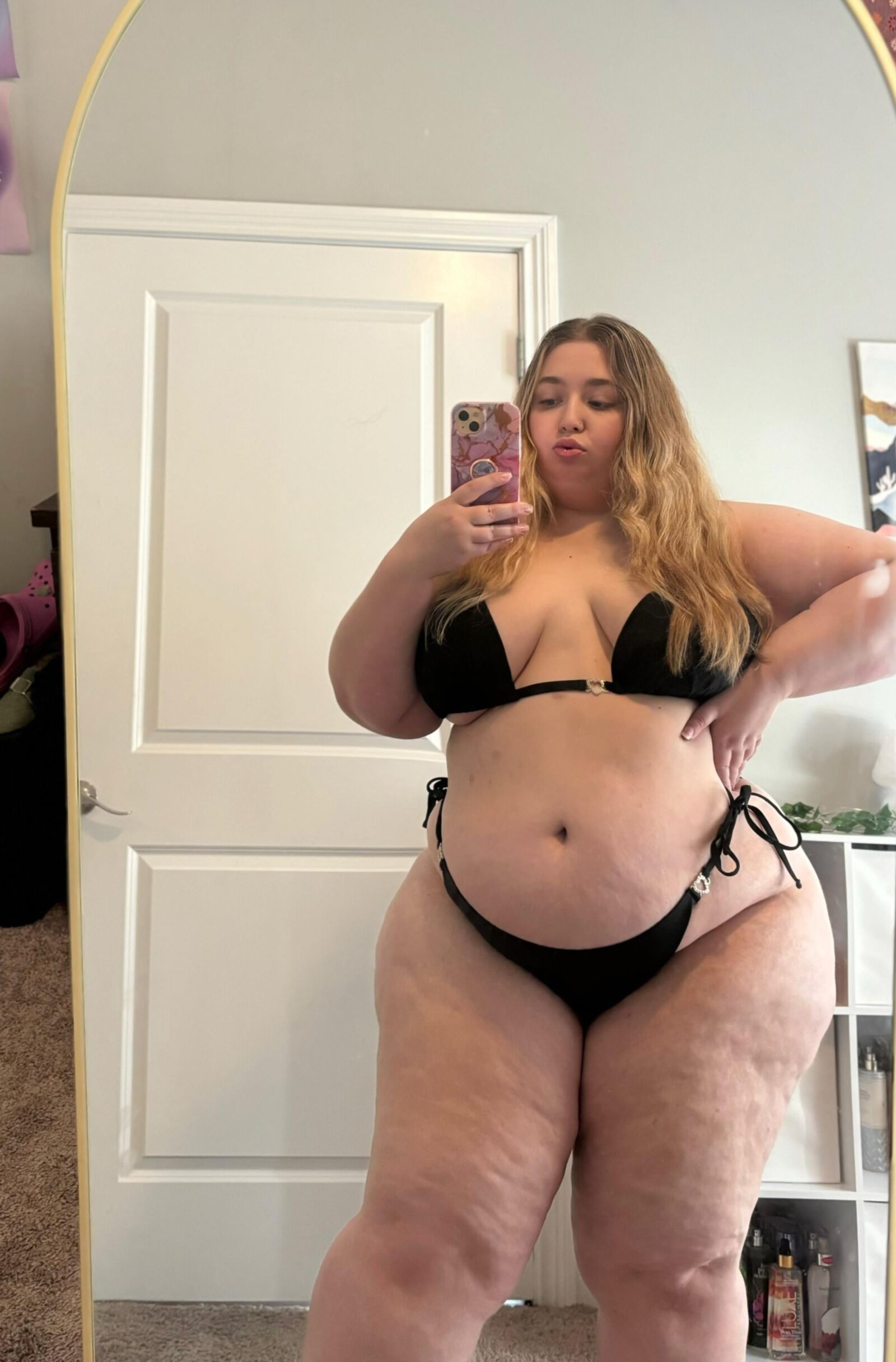 Bbw blonde bimbo is a slutty fat airhead cutie