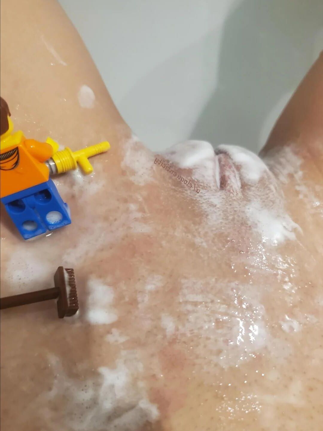 Lego NSFW Figurines on sexy bodies 