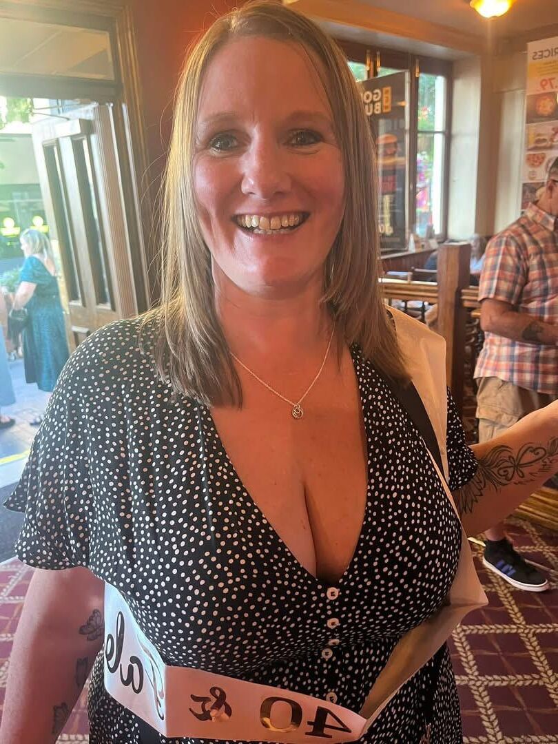UK Chav Schlampen aus Weatherspoons