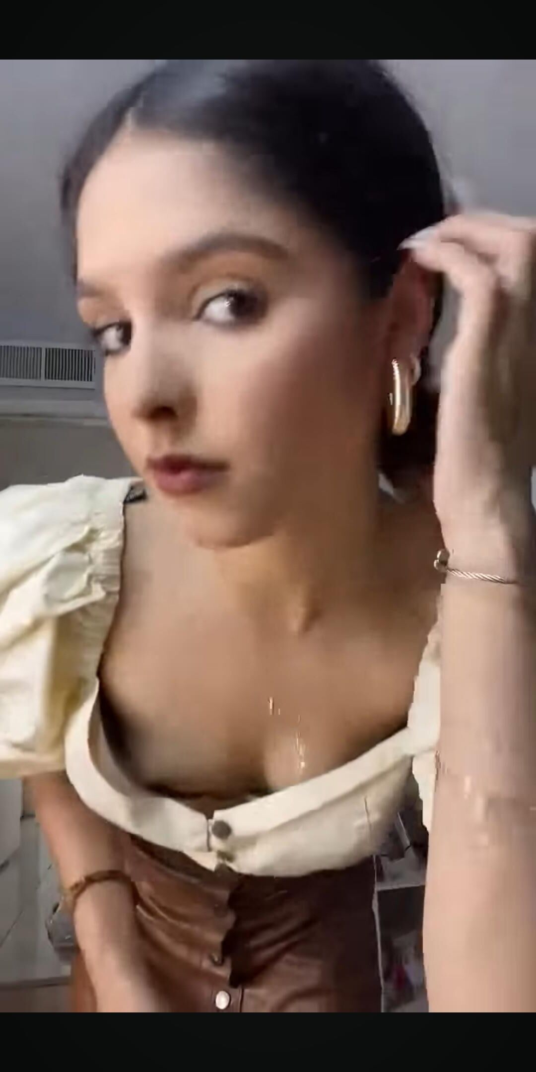 Cowgirl downblouse