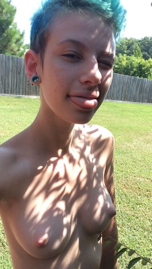 AMATEUR EMO GIRLS 