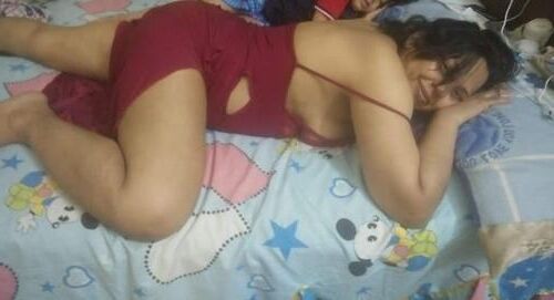 busty arab woman 