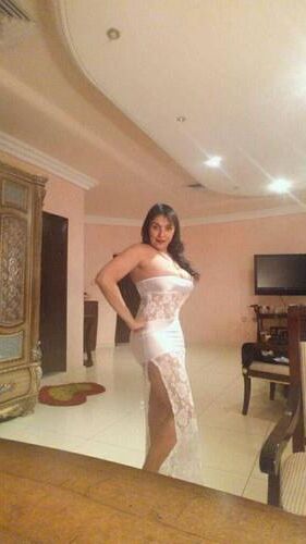 busty arab woman 
