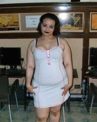 busty arab woman 
