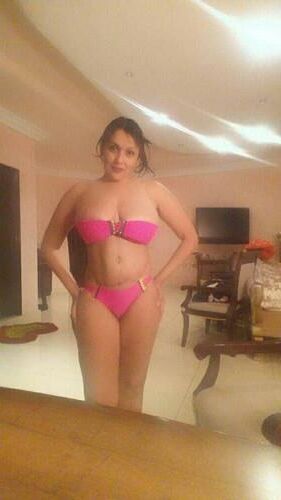 busty arab woman 