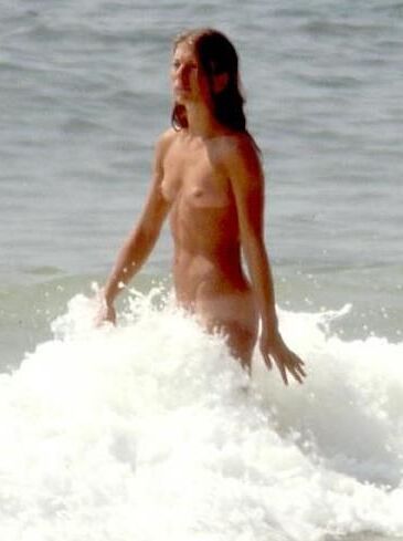 Nudist 