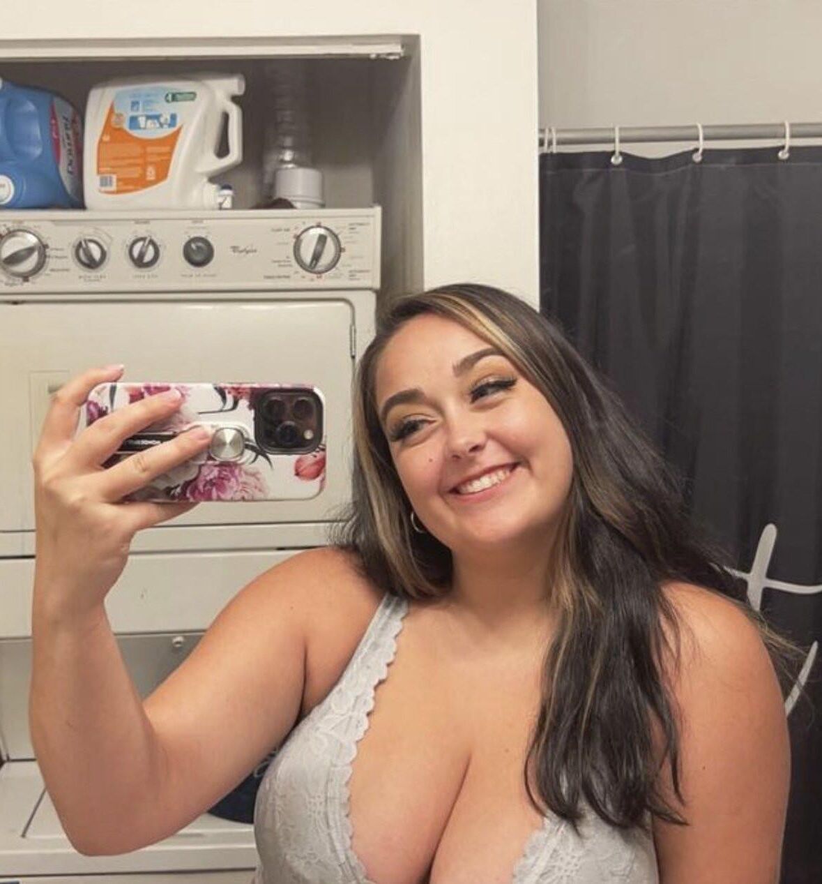 Hott Selfie Images