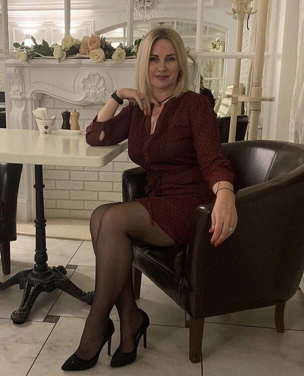 ロシアの成熟した妻