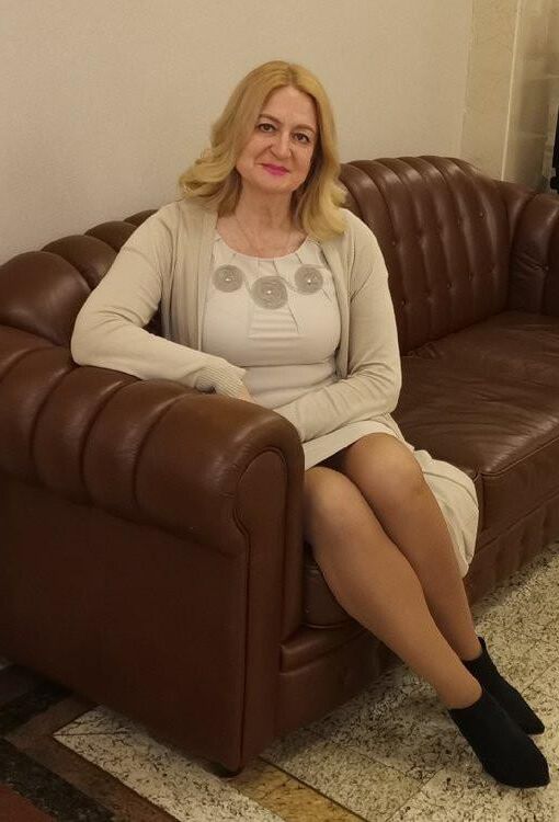 ロシアの成熟した妻