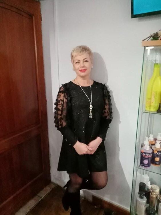 ロシアの成熟した妻