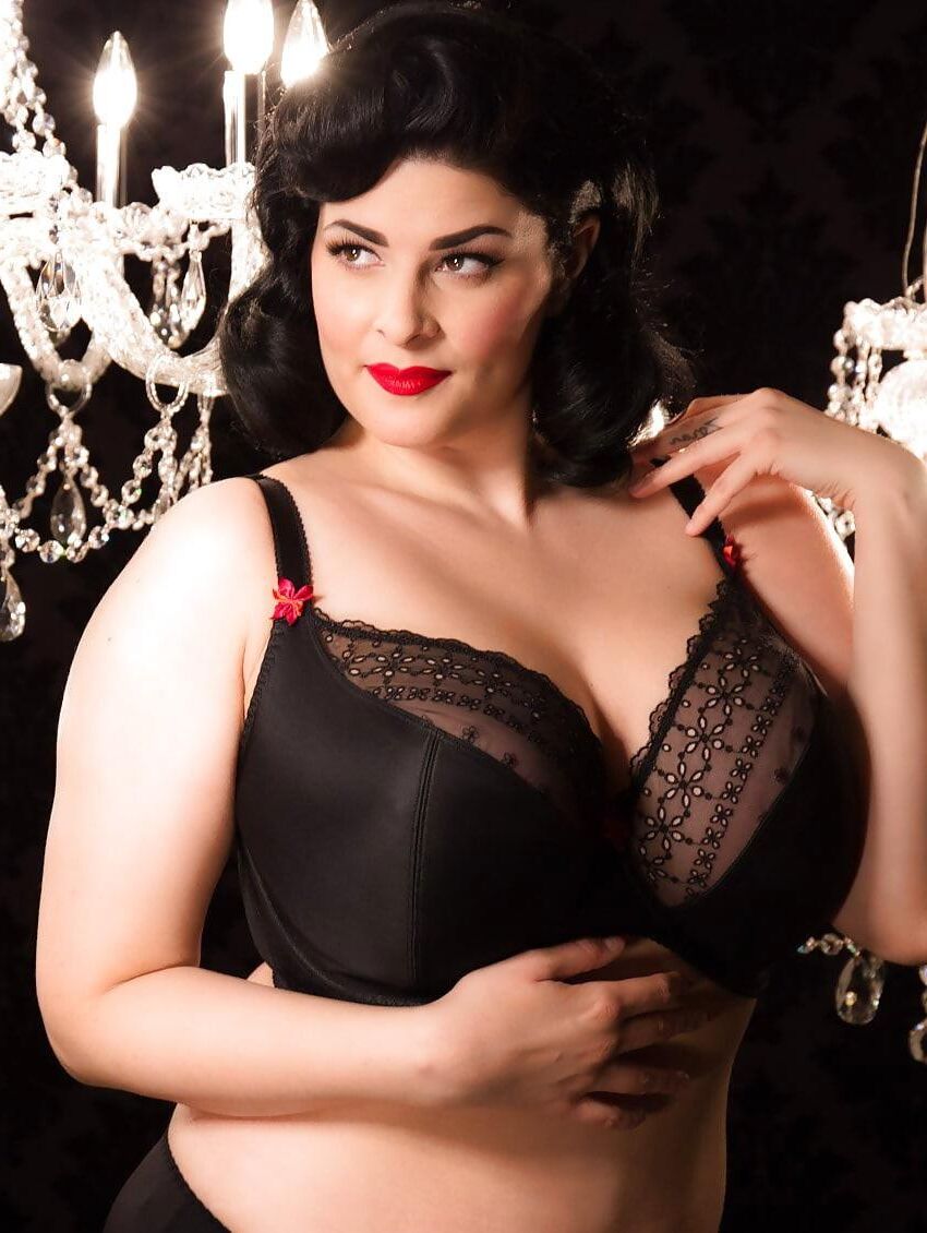 Hott и сексуальное нижнее белье