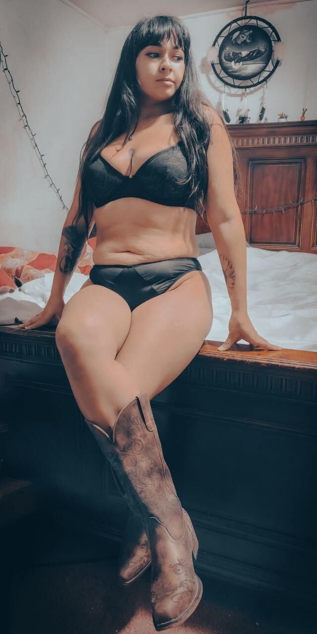 Webslut Jess Garcia der Welt ausgesetzt