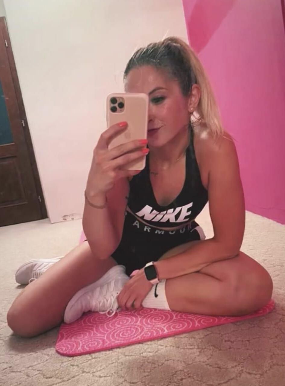 Kristyna nude selfie 