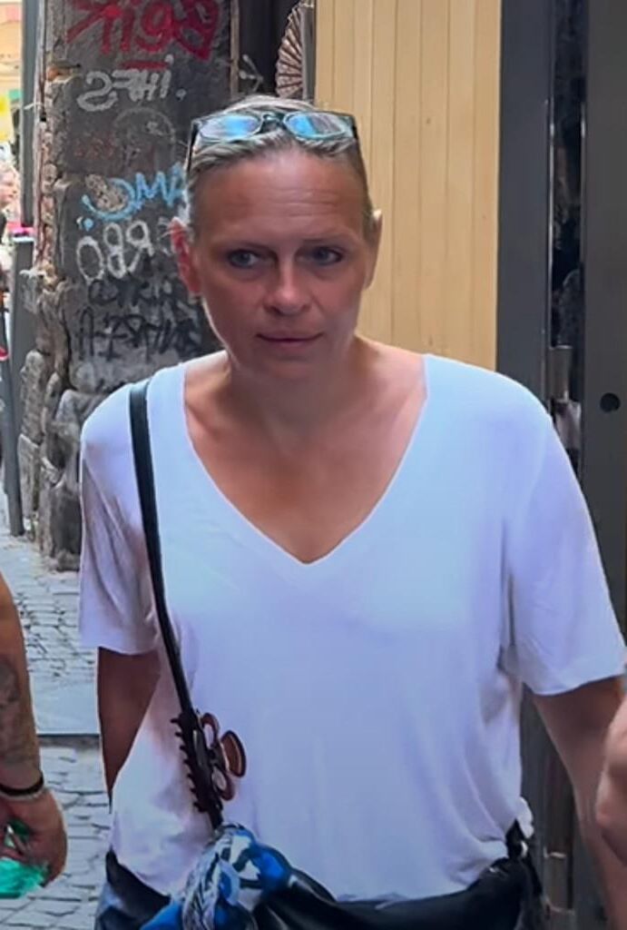Откровенная улица