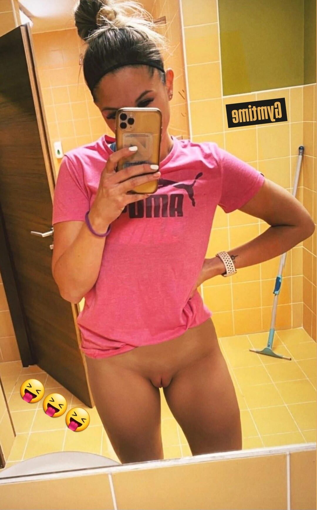Kristyna nude selfie 