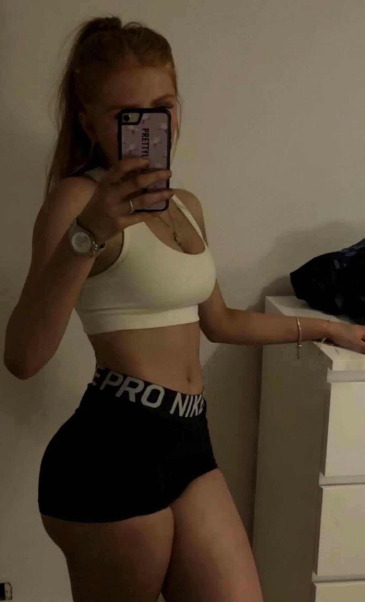 Nike Pro Chavs 