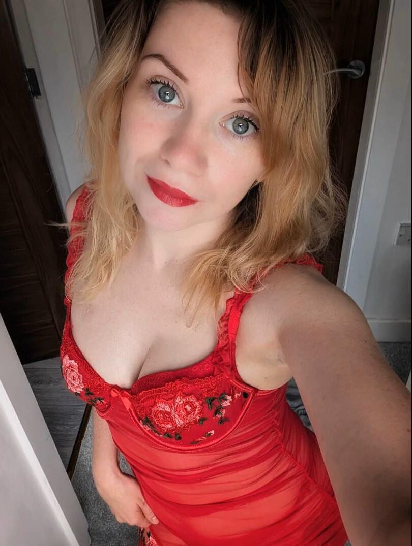 Jodie (Marie) Ein paar schöne posierte Schüsse in Dessous