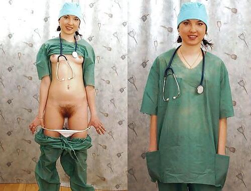 驚くべき服を着た服を着た女性